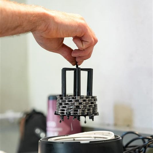 UFO Hot Wax Chain Hanger